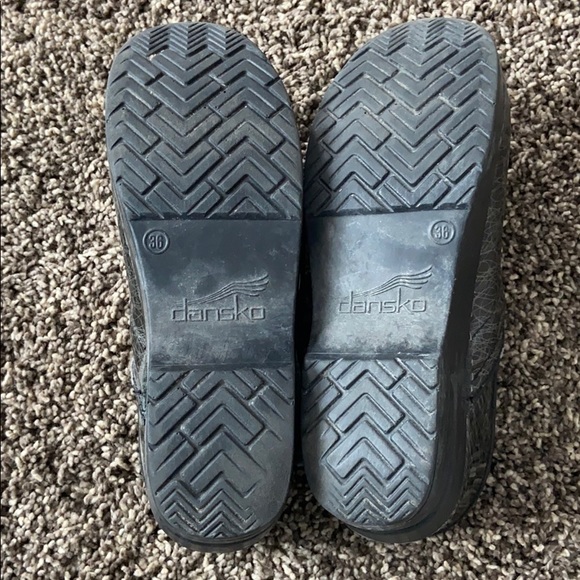 Dansko Clogs - Picture 3 of 5